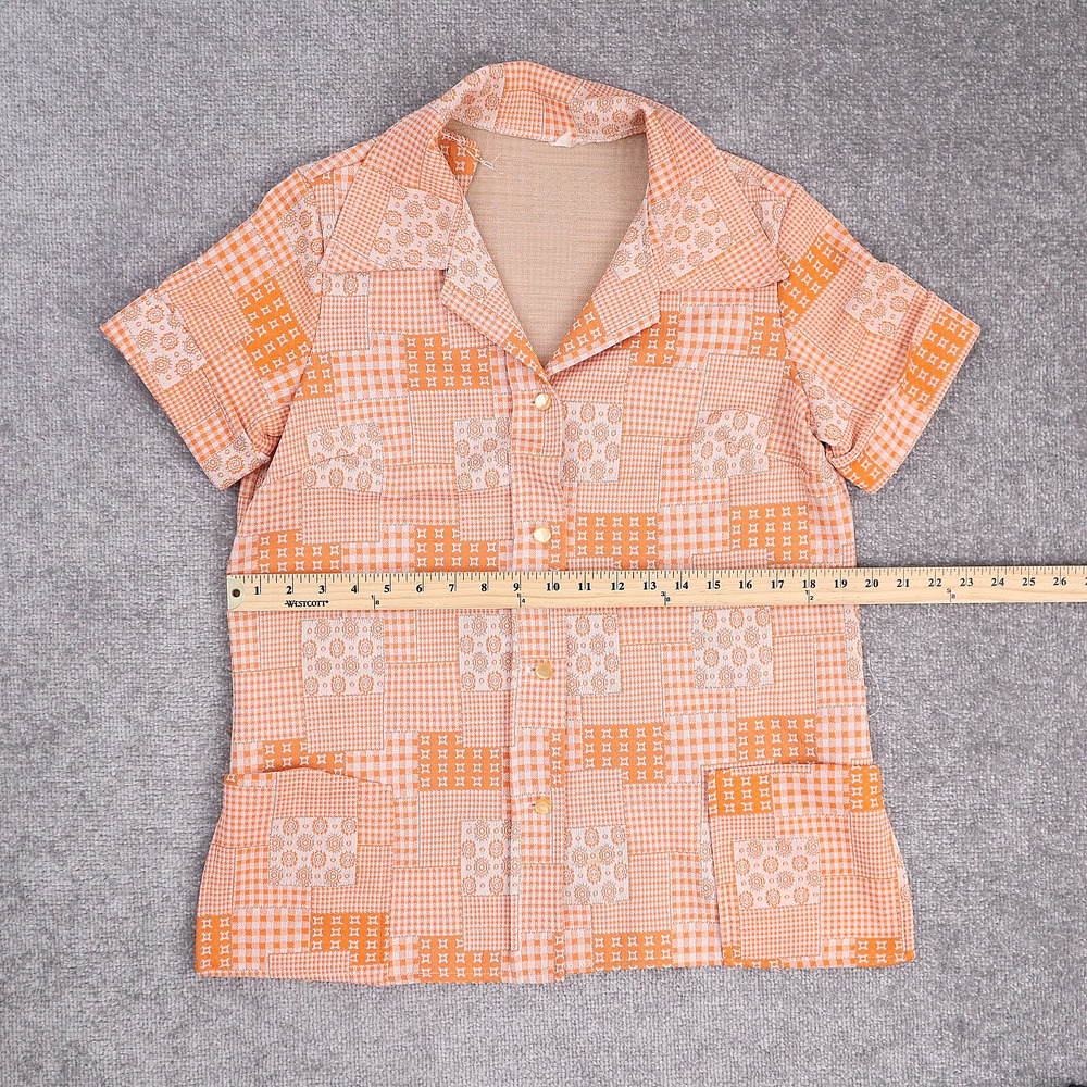 Vintage 60s/70s Women's Disco Chest 19in Short Sleeve Full Button Collared Shirt - Picture 4 of 9
